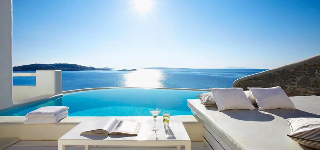 Στο αναπτυξιακό τρία ξενοδοχεία σε Μύκονο Γύθειο και στην Καστό της Λευκάδας Στο αναπτυξιακό τρία ξενοδοχεία σε Μύκονο Γύθειο και στην Καστό της Λευκάδας